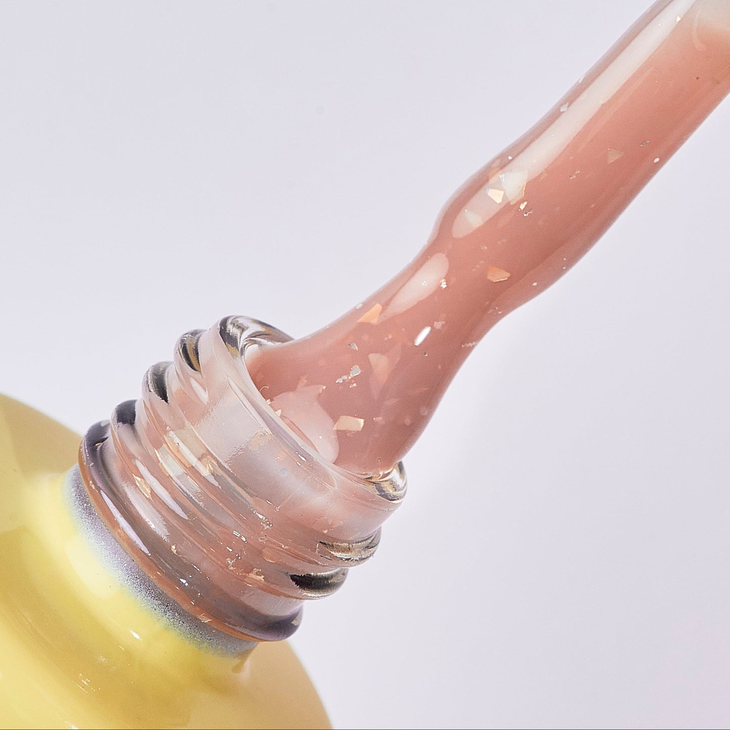 RUBBER BASE NUDE FLAKE